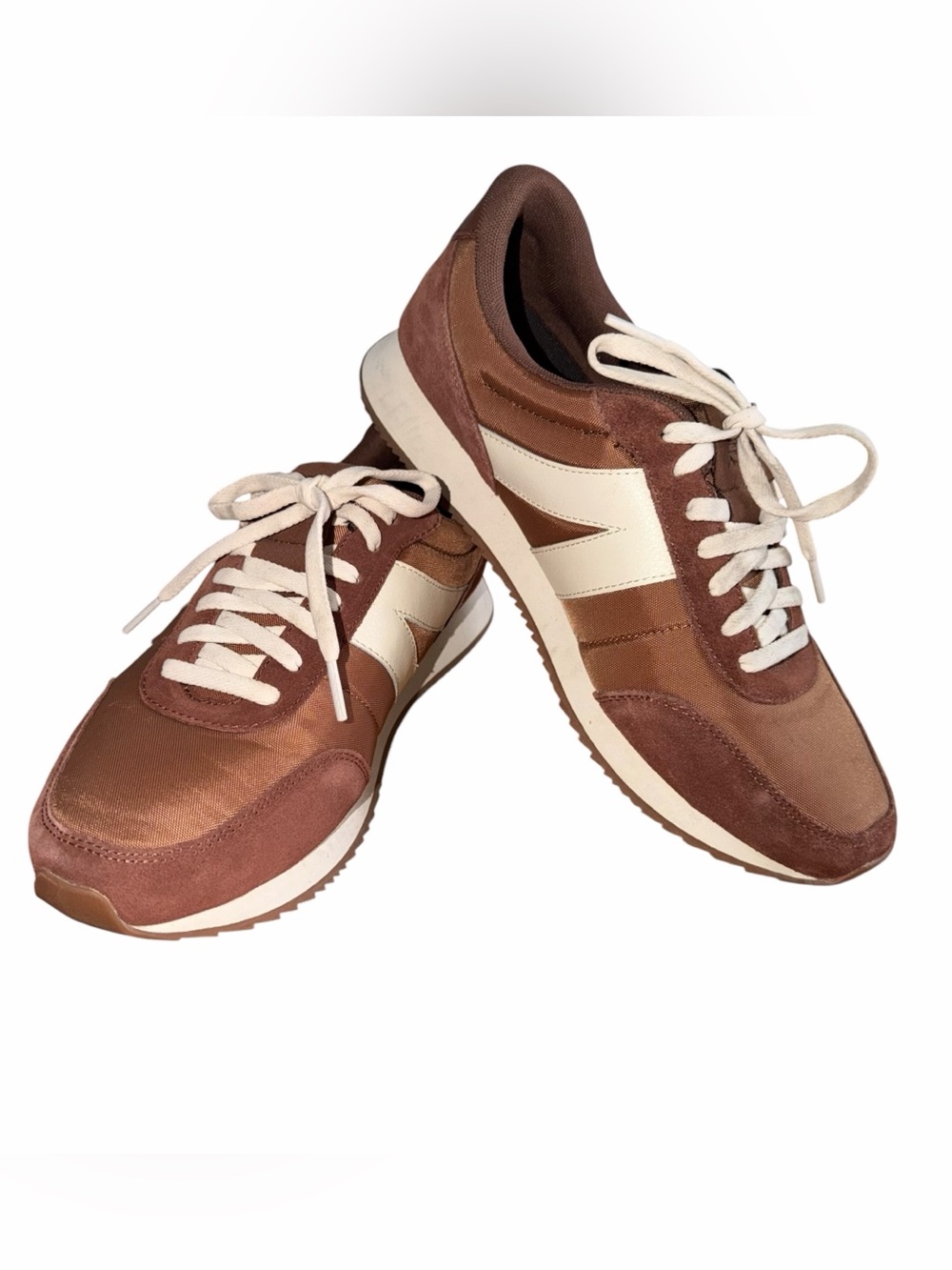KIZIK Unisex Milan sneaker in Cappuccino Brown Men’s 9.5 / Women’s 11